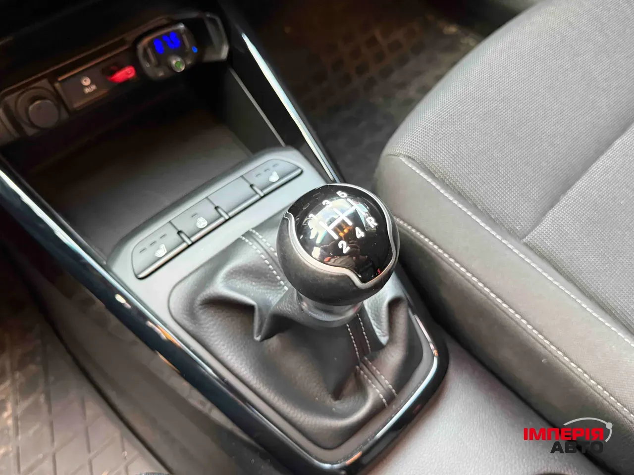 Kia Rio - фото 25