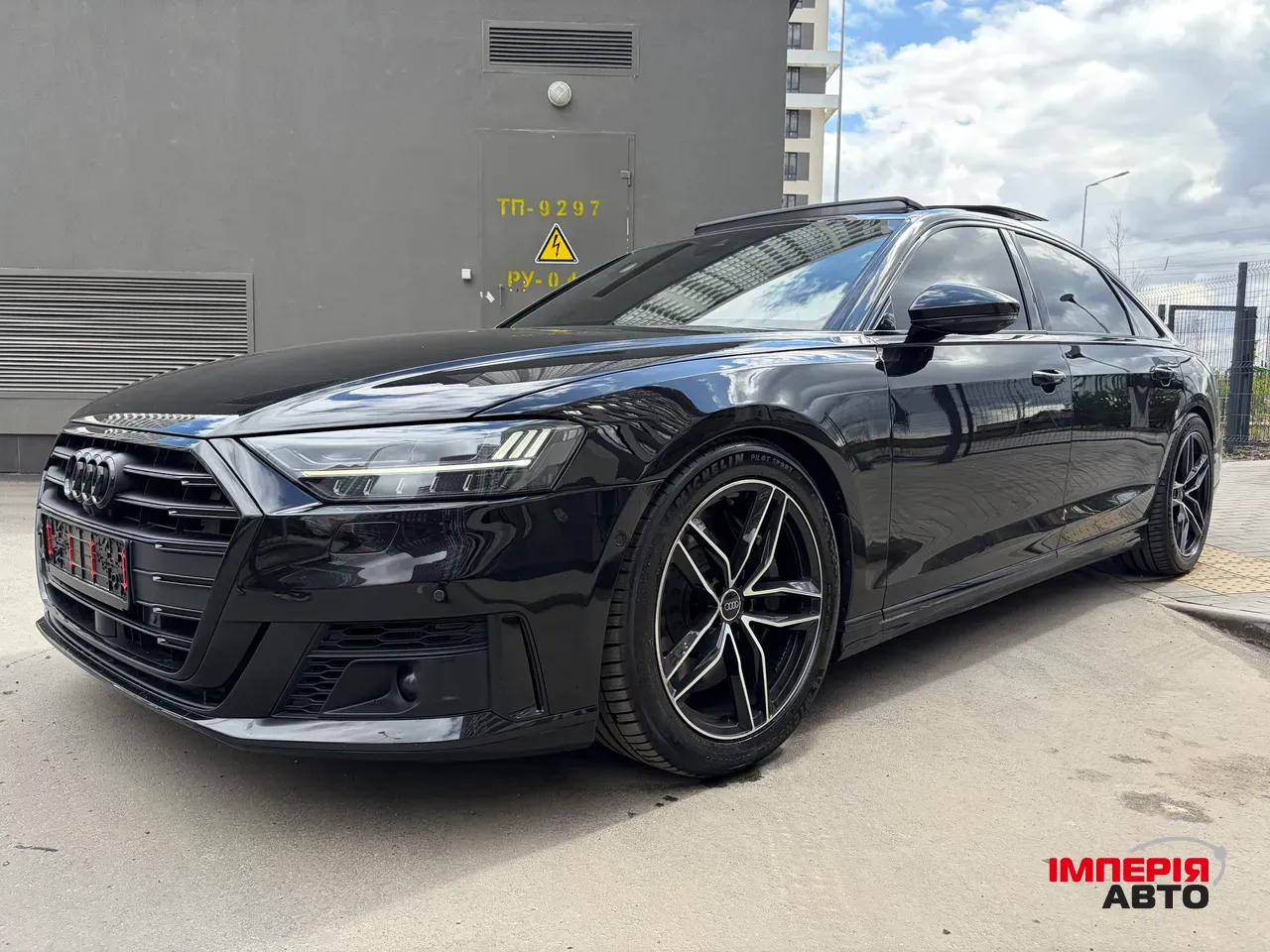 Audi A8 - фото 31