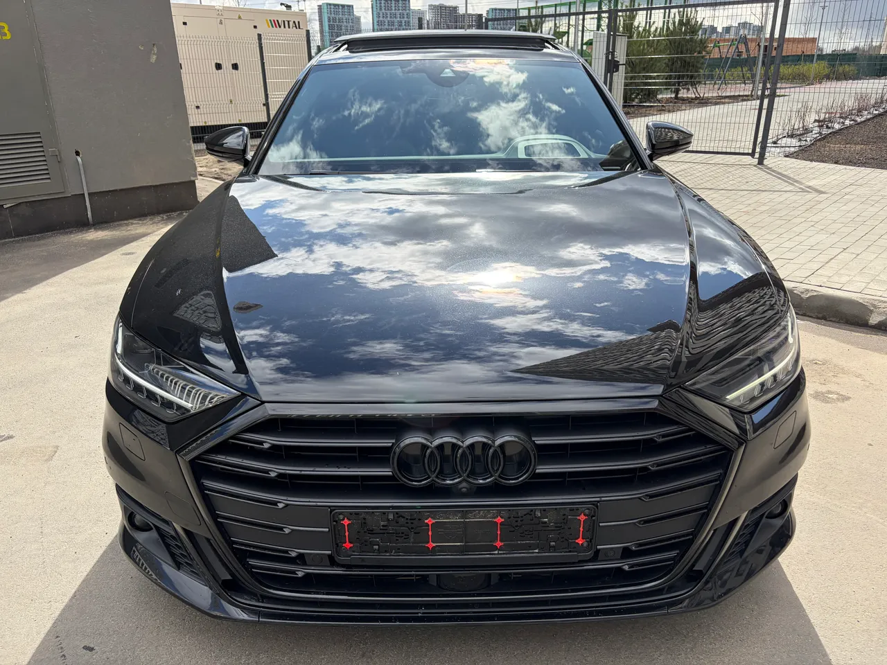 Audi A8 - фото 24