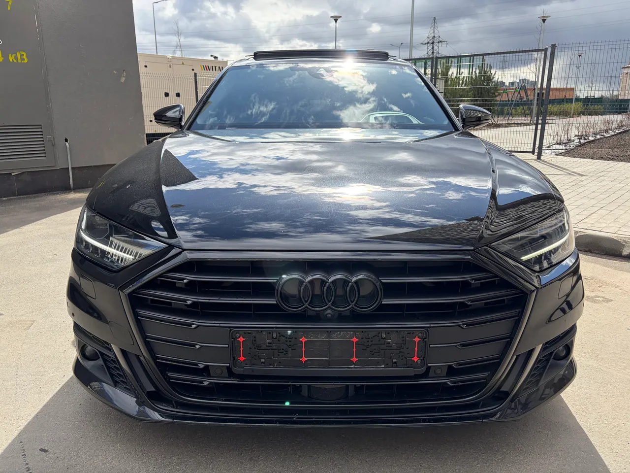 Audi A8 - фото 23