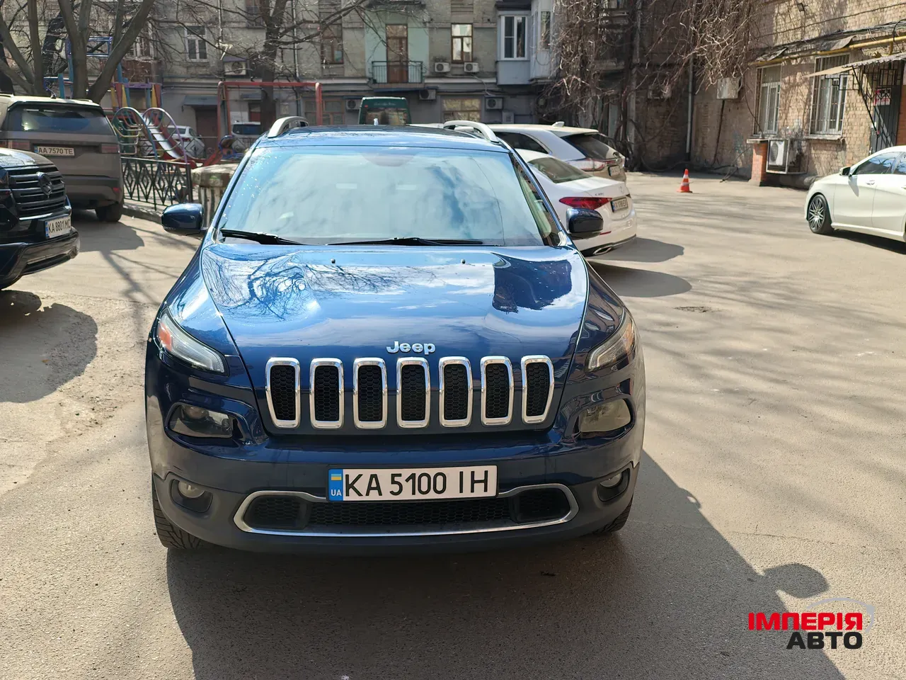 Jeep Cherokee - фото 1