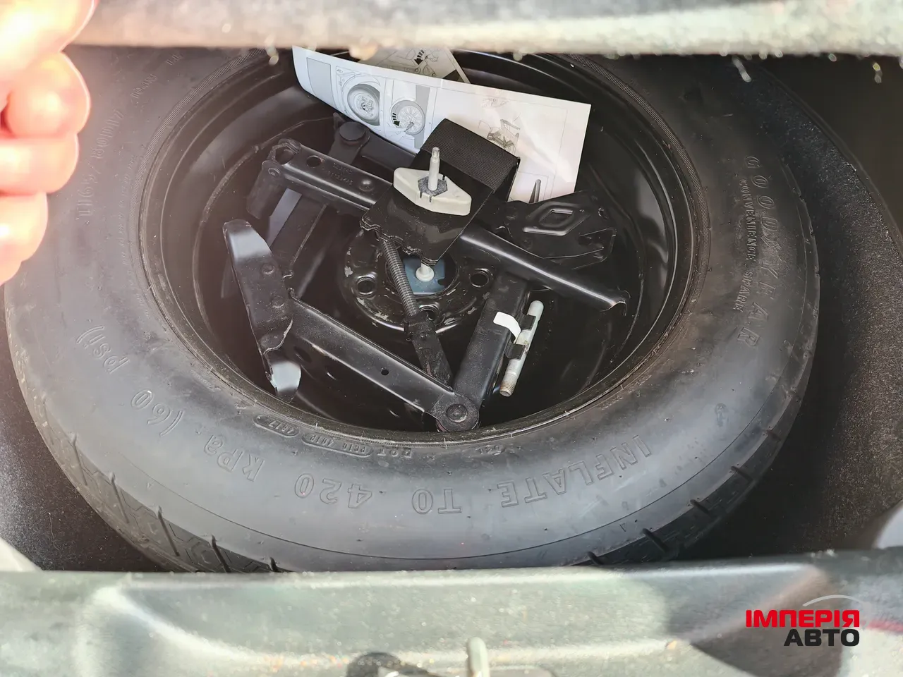 Jeep Cherokee - фото 17