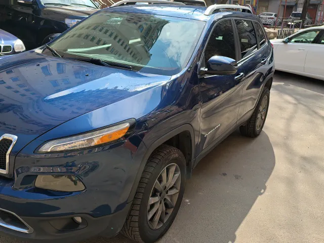 Jeep Cherokee - фото 5