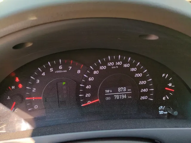 Toyota Camry - фото 4