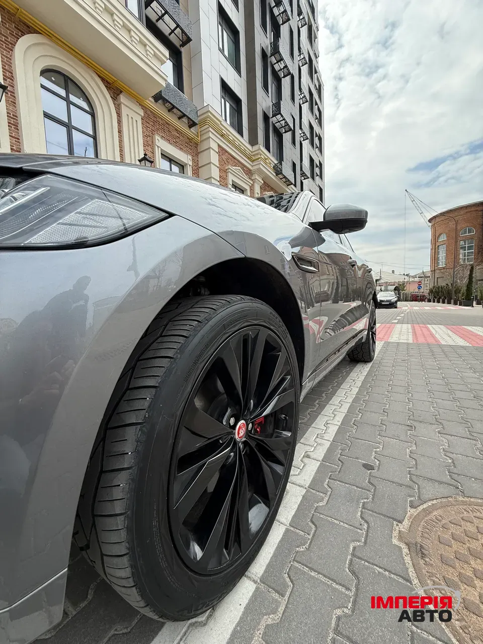 Jaguar F-Pace - фото 6