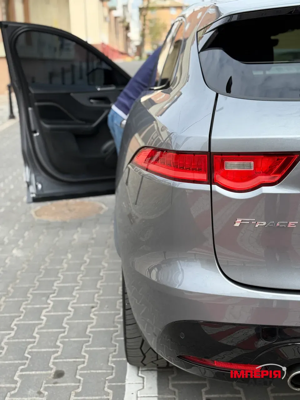 Jaguar F-Pace - фото 13