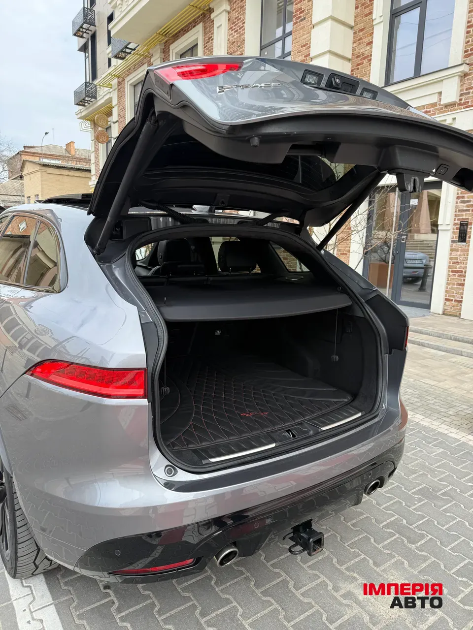 Jaguar F-Pace - фото 23