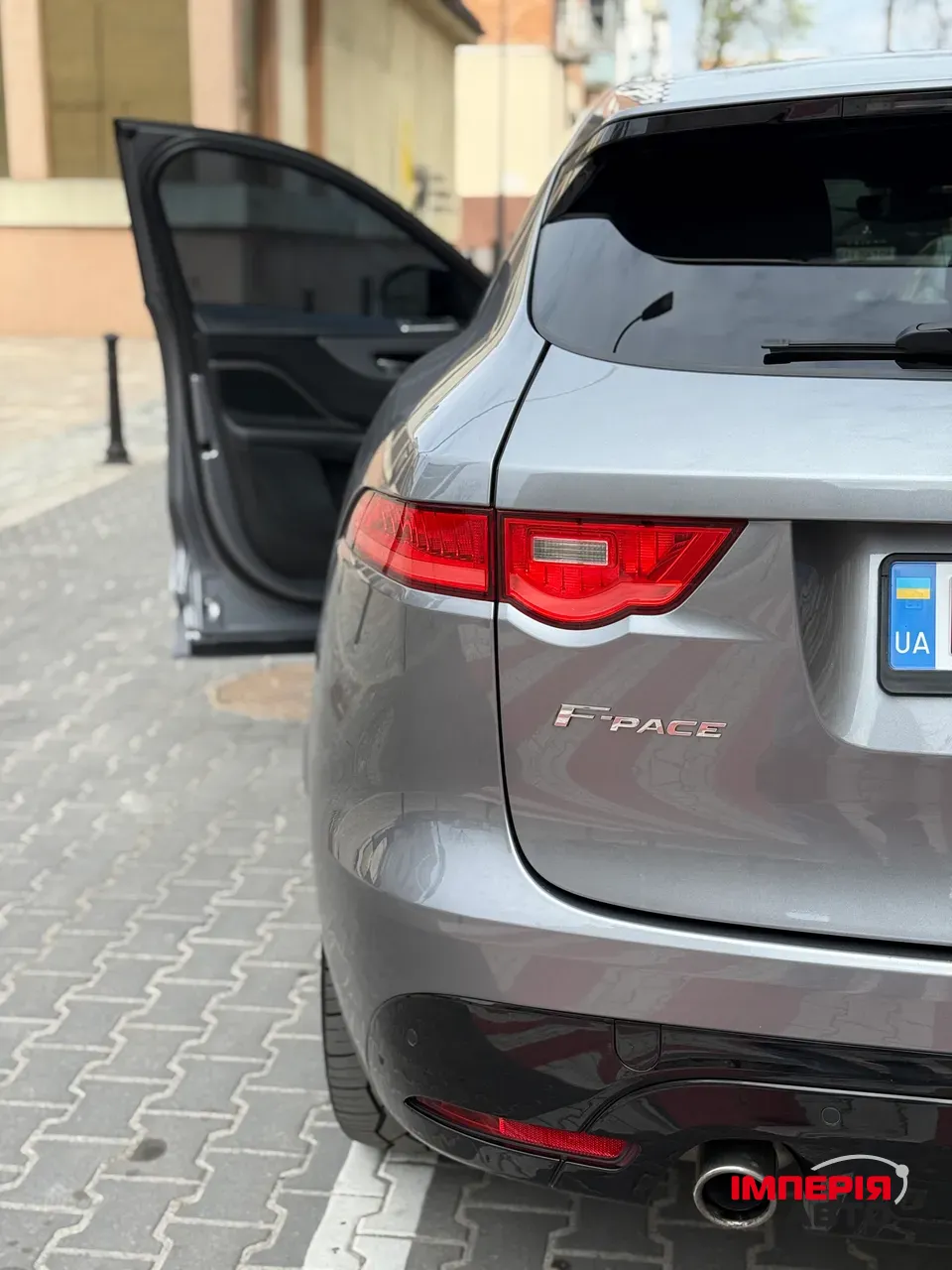 Jaguar F-Pace - фото 14
