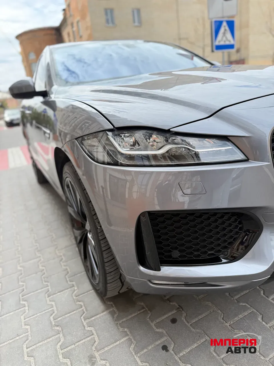 Jaguar F-Pace - фото 9