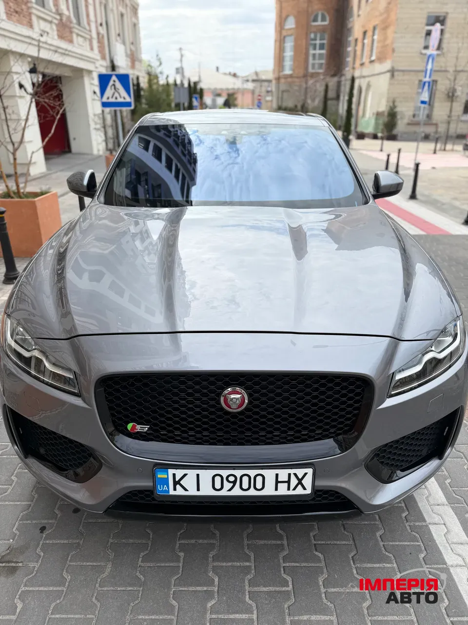 Jaguar F-Pace - фото 8