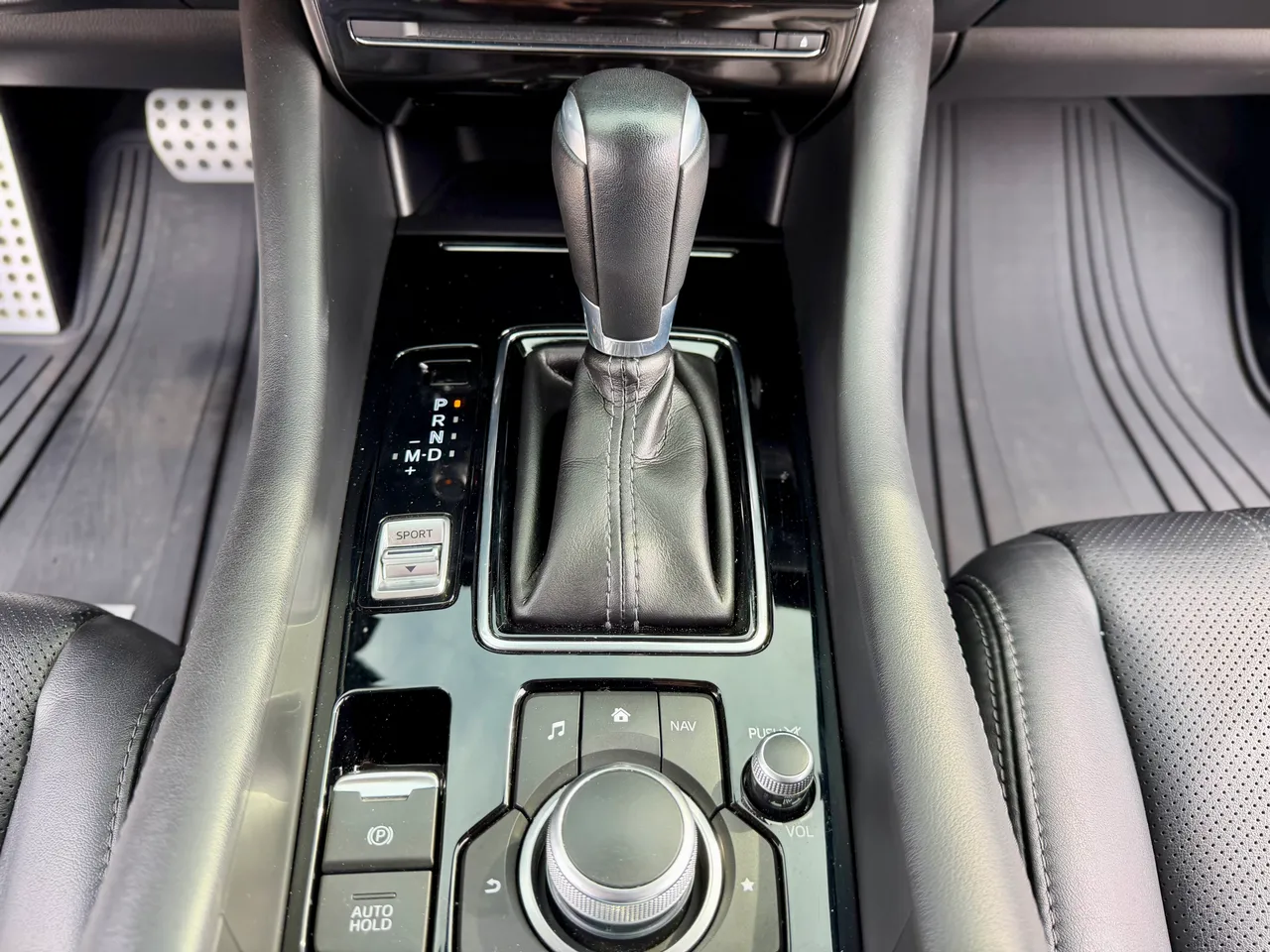 Mazda 6 - фото 27