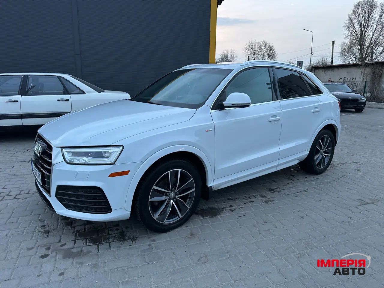 Audi Q3 - фото 4