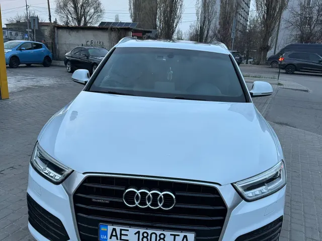 Audi Q3 - фото 2
