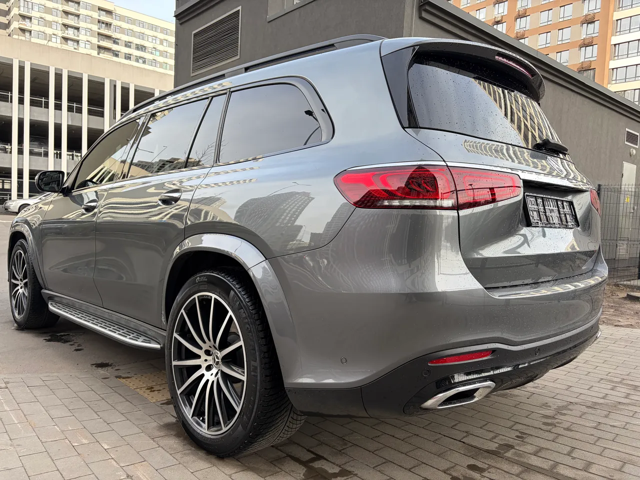 Mercedes-Benz GLS - фото 37