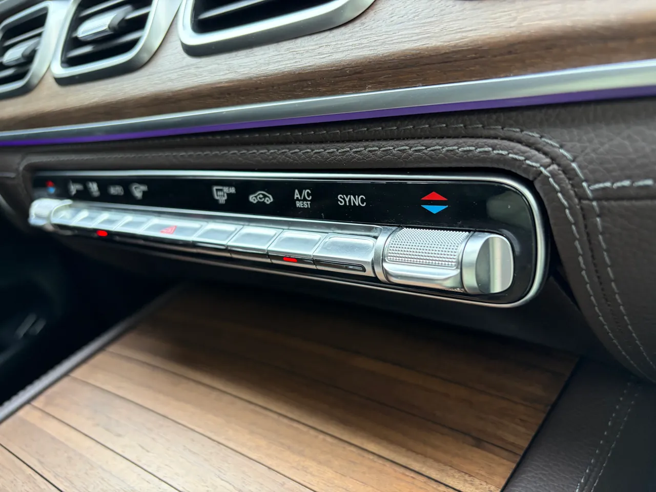 Mercedes-Benz GLS - фото 66