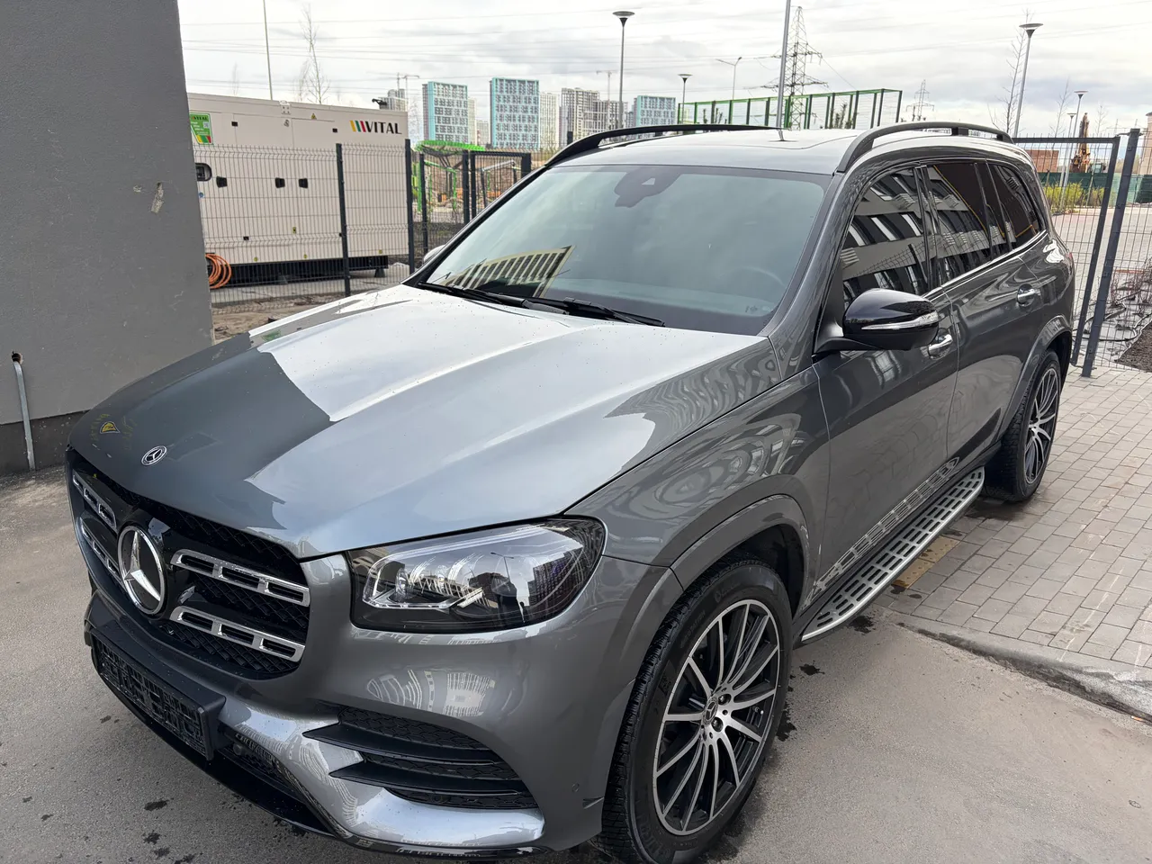Mercedes-Benz GLS - фото 51