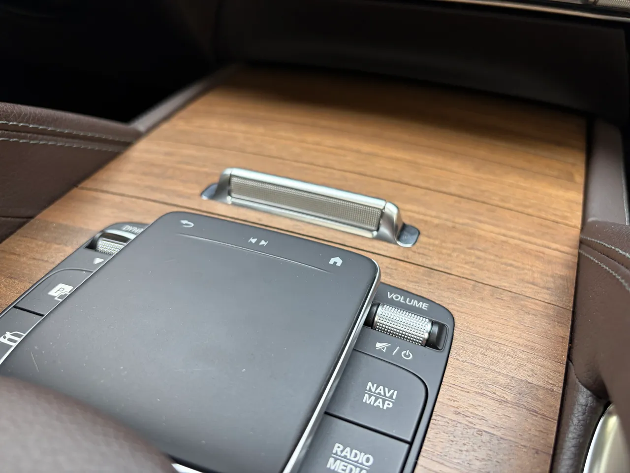 Mercedes-Benz GLS - фото 70