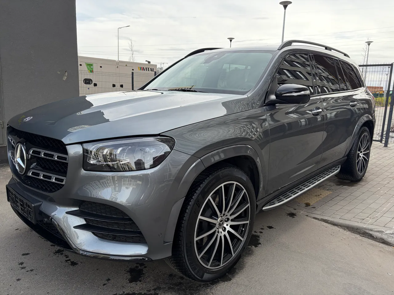 Mercedes-Benz GLS - фото 56