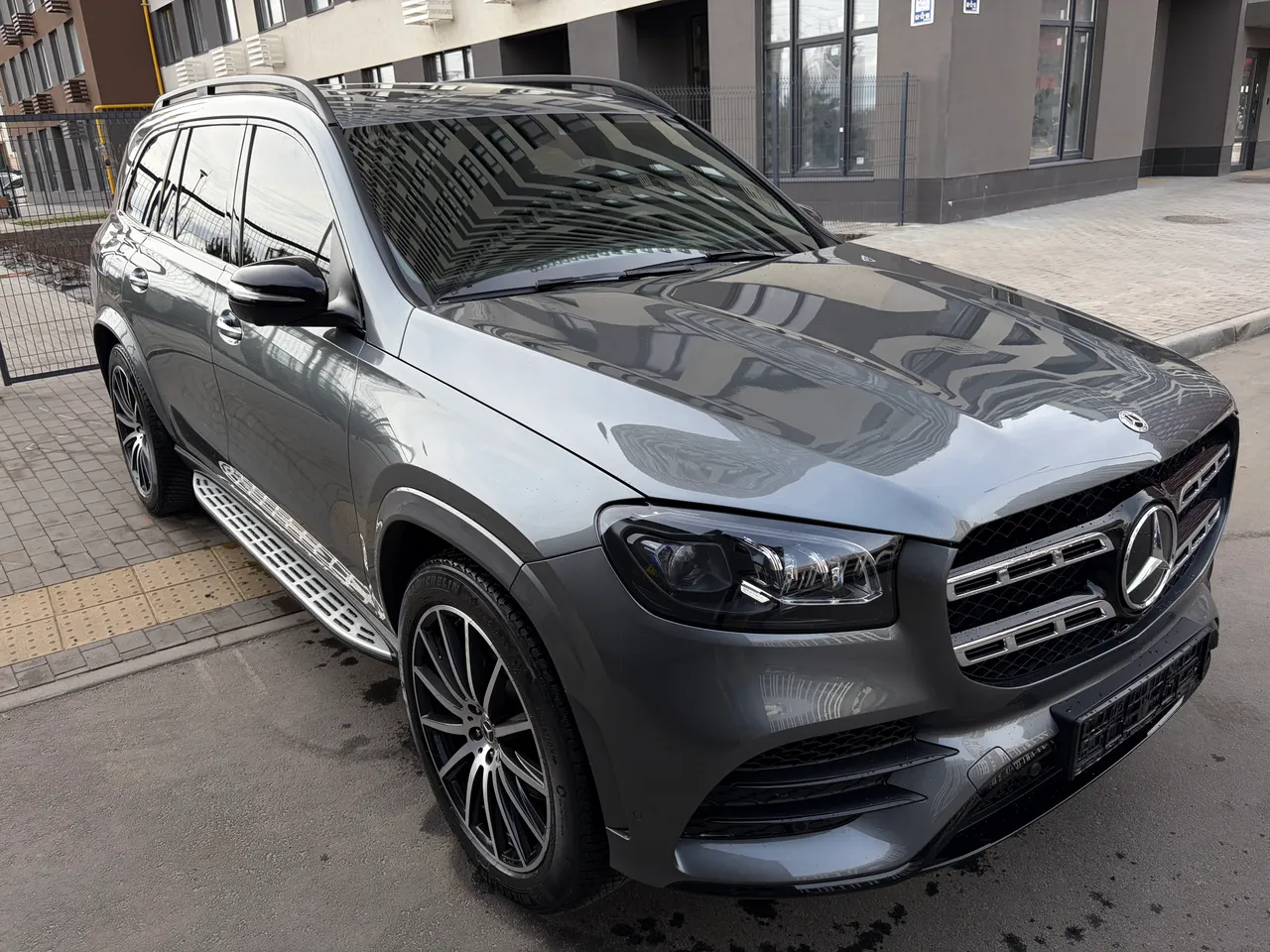 Mercedes-Benz GLS - фото 43