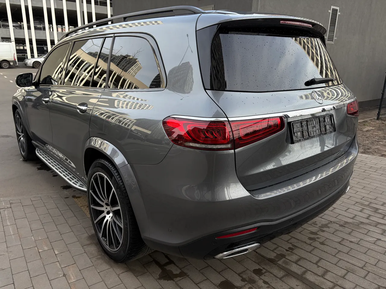 Mercedes-Benz GLS - фото 26