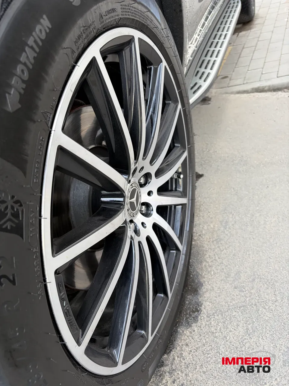 Mercedes-Benz GLS - фото 7