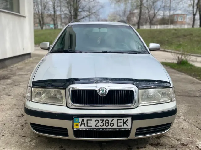 Skoda Octavia - фото 2