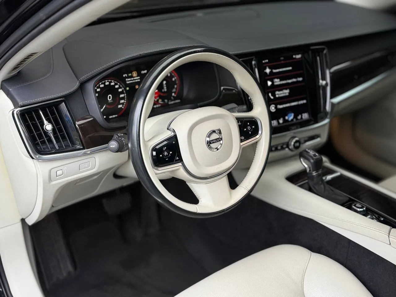 Volvo S90 - фото 9