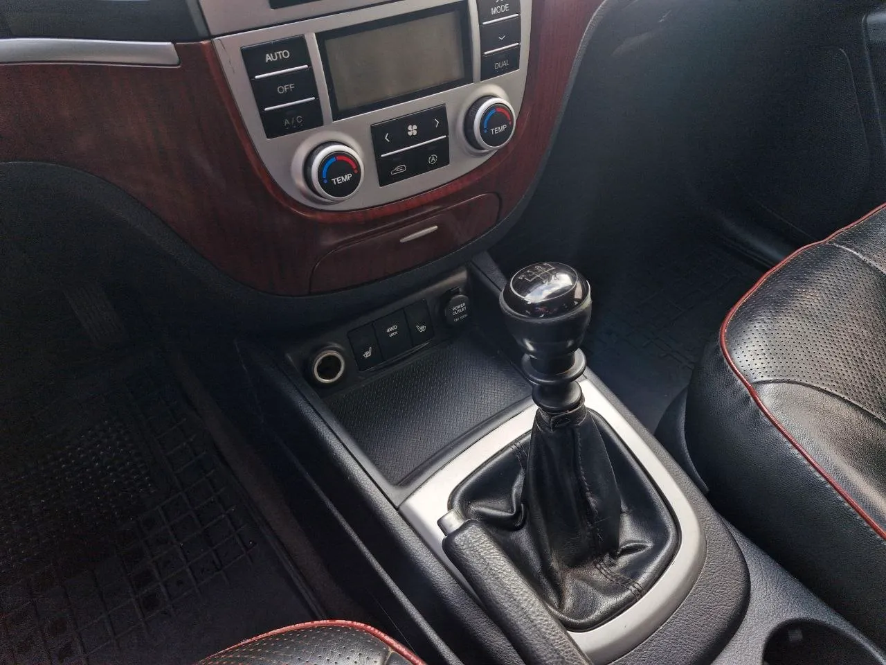 Hyundai Santa Fe - фото 14