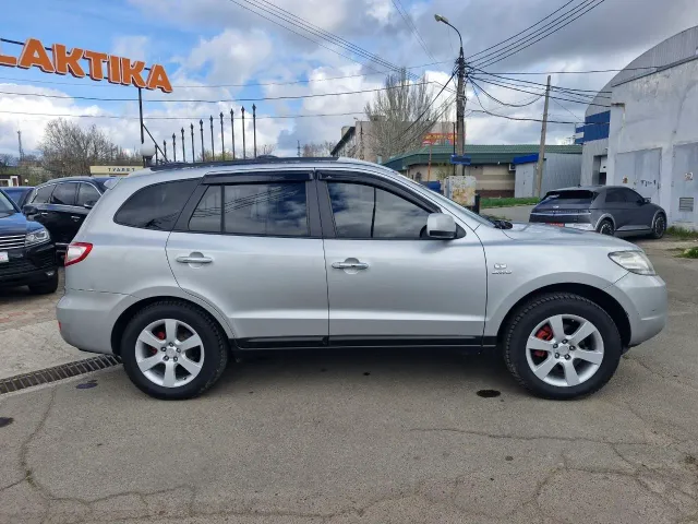 Hyundai Santa Fe - фото 4