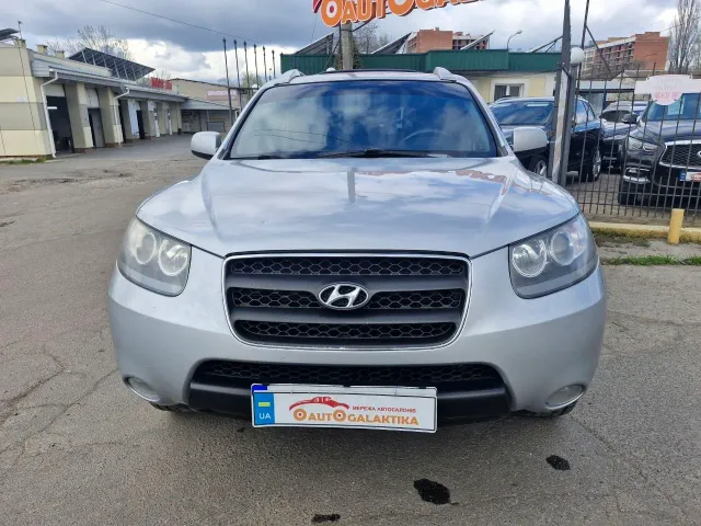 Hyundai Santa Fe - фото 2