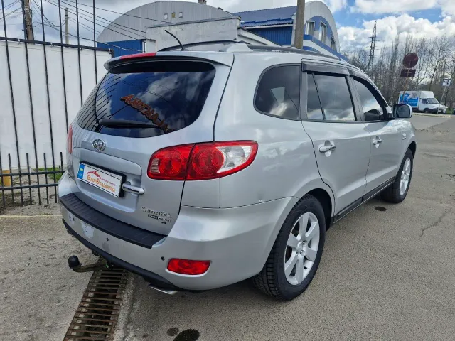 Hyundai Santa Fe - фото 5