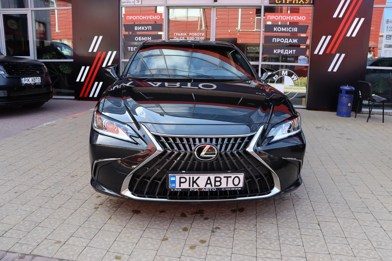 Lexus ES - фото 6