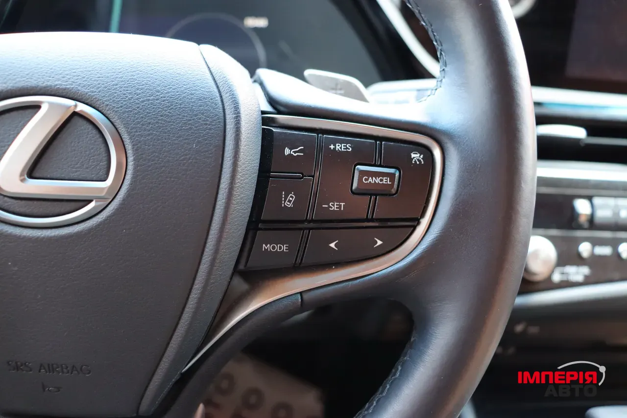 Lexus ES - фото 20