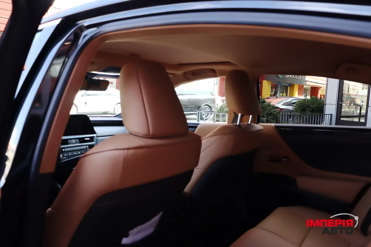 Lexus ES - фото 31