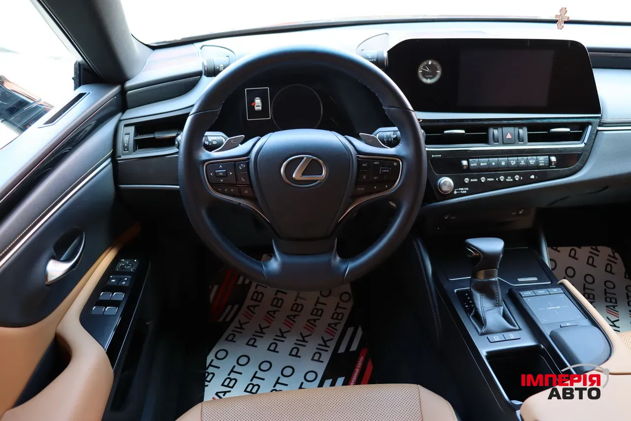 Lexus ES - фото 35