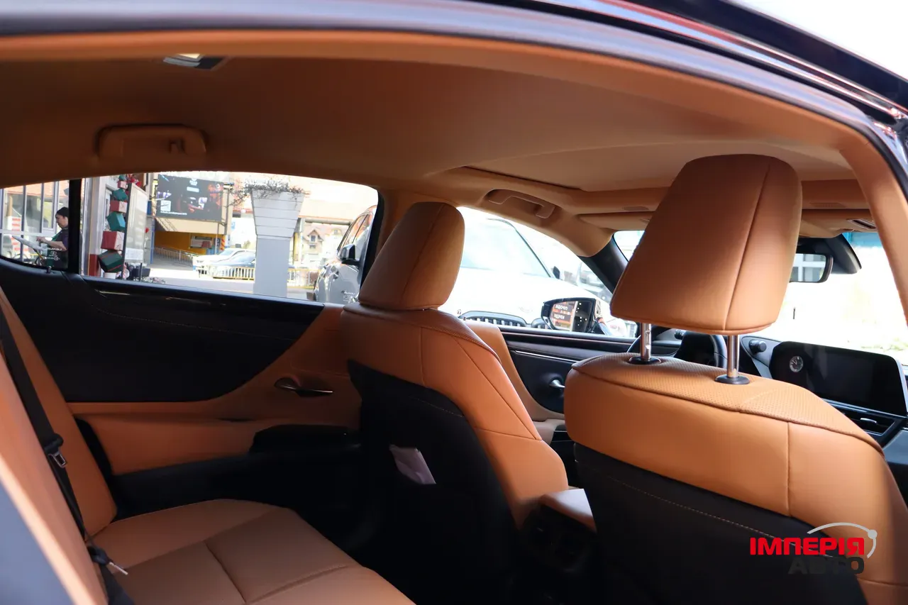 Lexus ES - фото 38