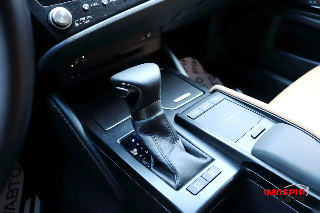 Lexus ES - фото 29