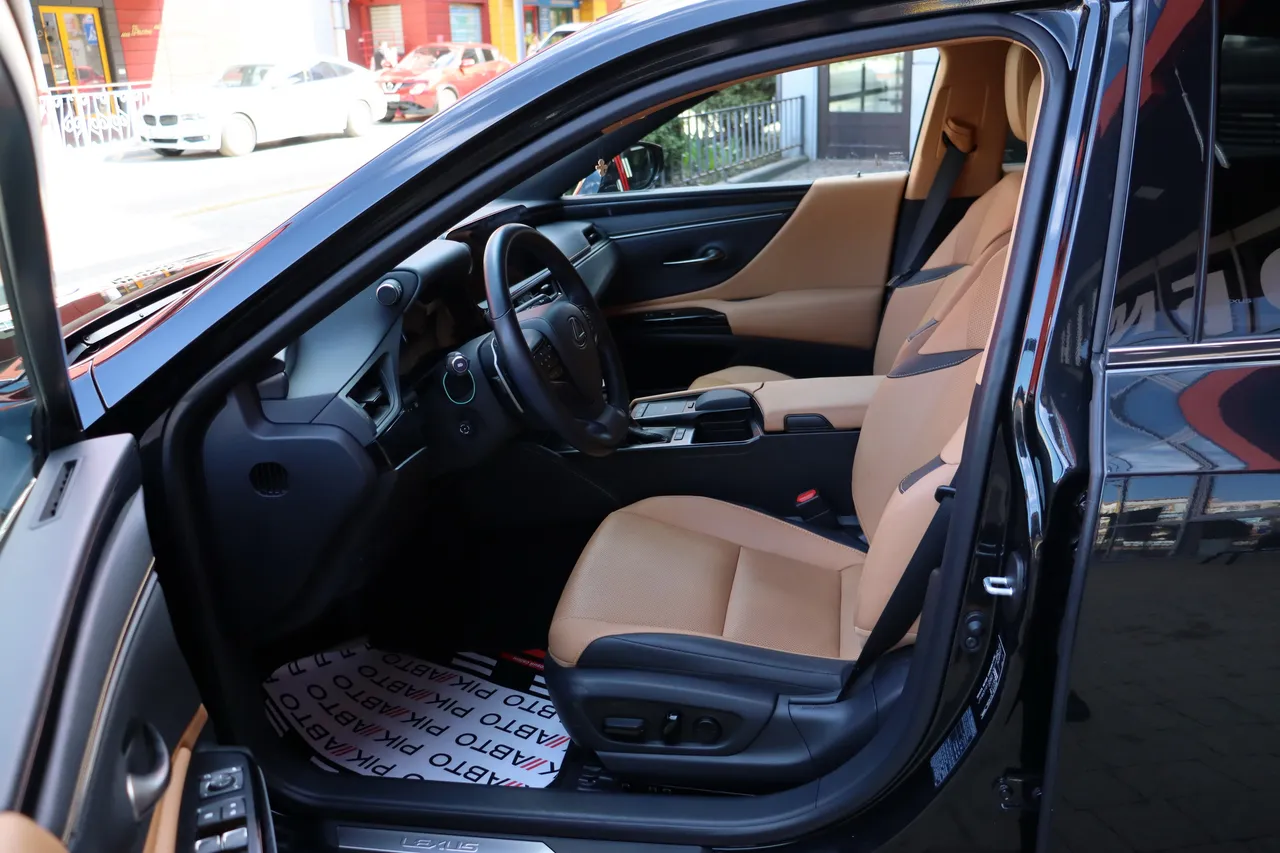 Lexus ES - фото 15