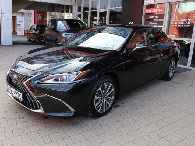 Lexus ES - фото 2