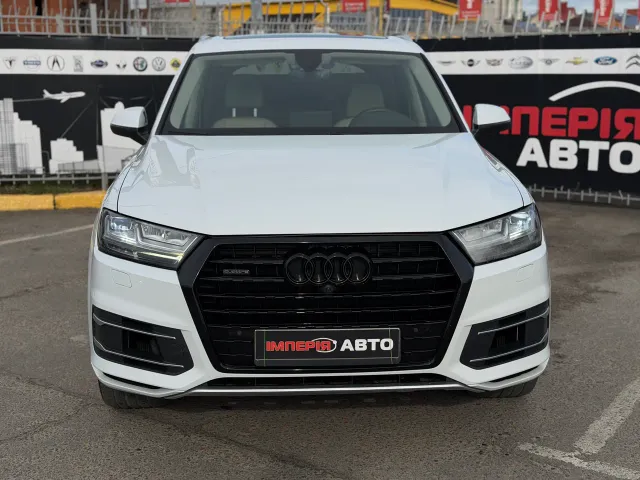 Audi Q7 - фото 2