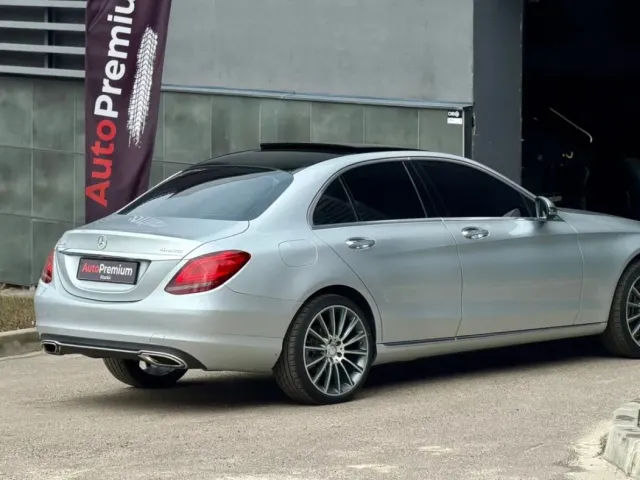 Mercedes-Benz C-Класс - фото 5