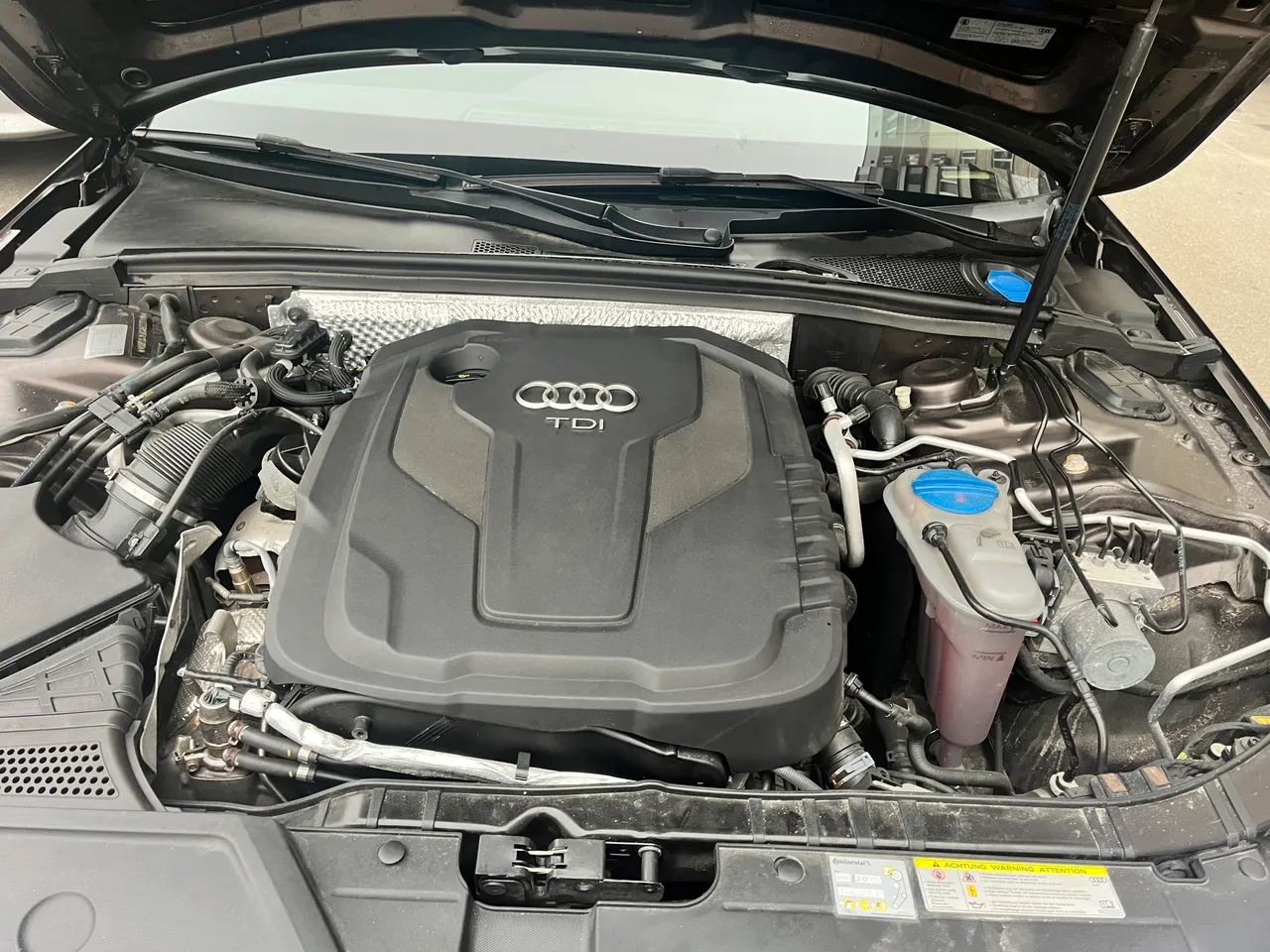 Audi A4 - фото 6