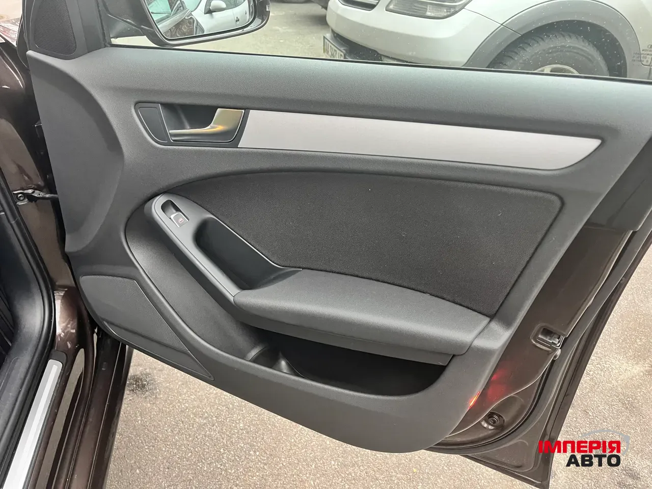 Audi A4 - фото 13