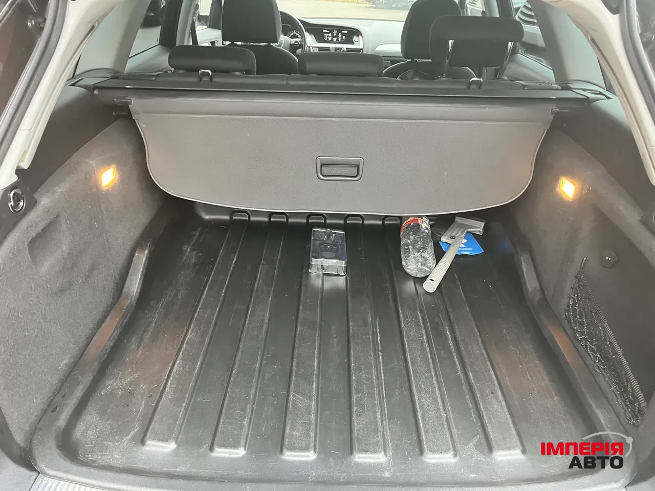 Audi A4 - фото 17