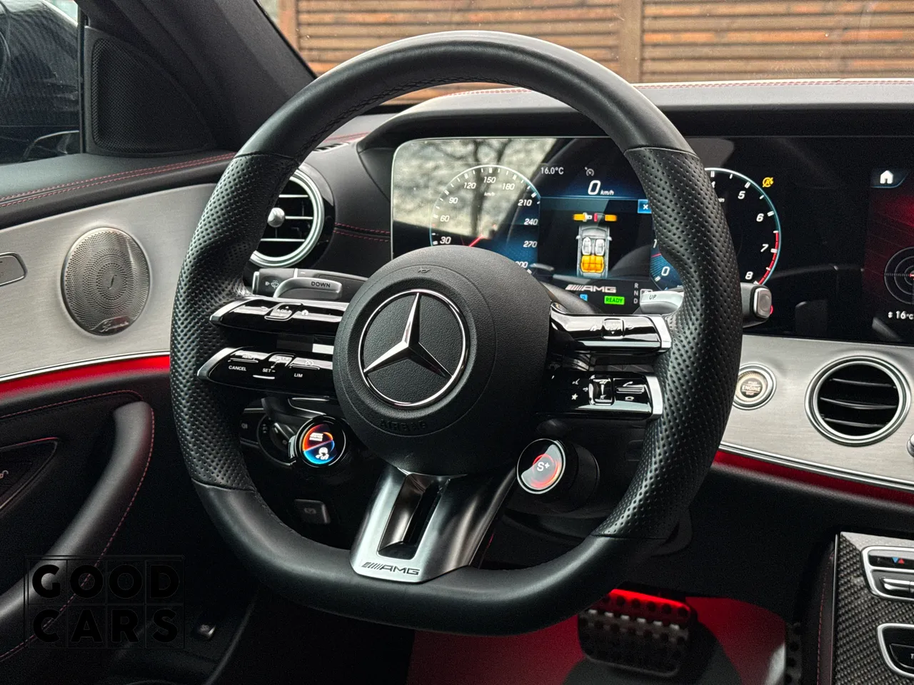 Mercedes-Benz E-Класс AMG - фото 35