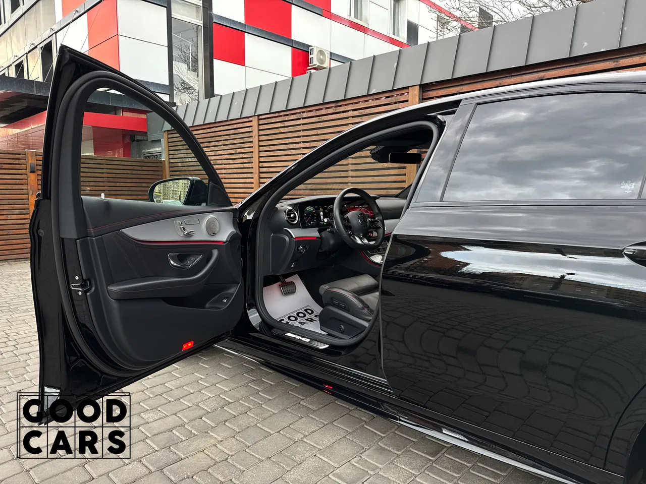 Mercedes-Benz E-Класс AMG - фото 25