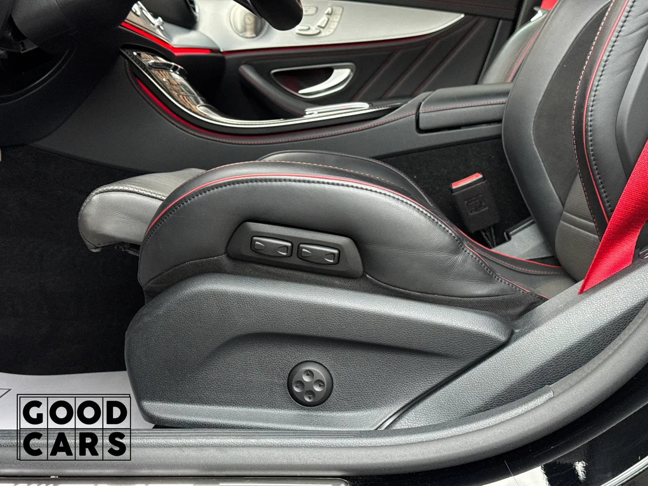 Mercedes-Benz E-Класс AMG - фото 29