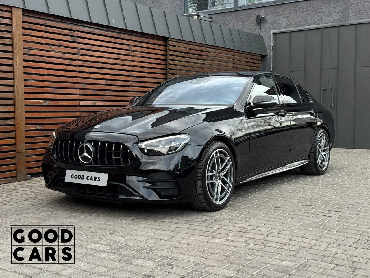 Mercedes-Benz E-Класс AMG - фото 3