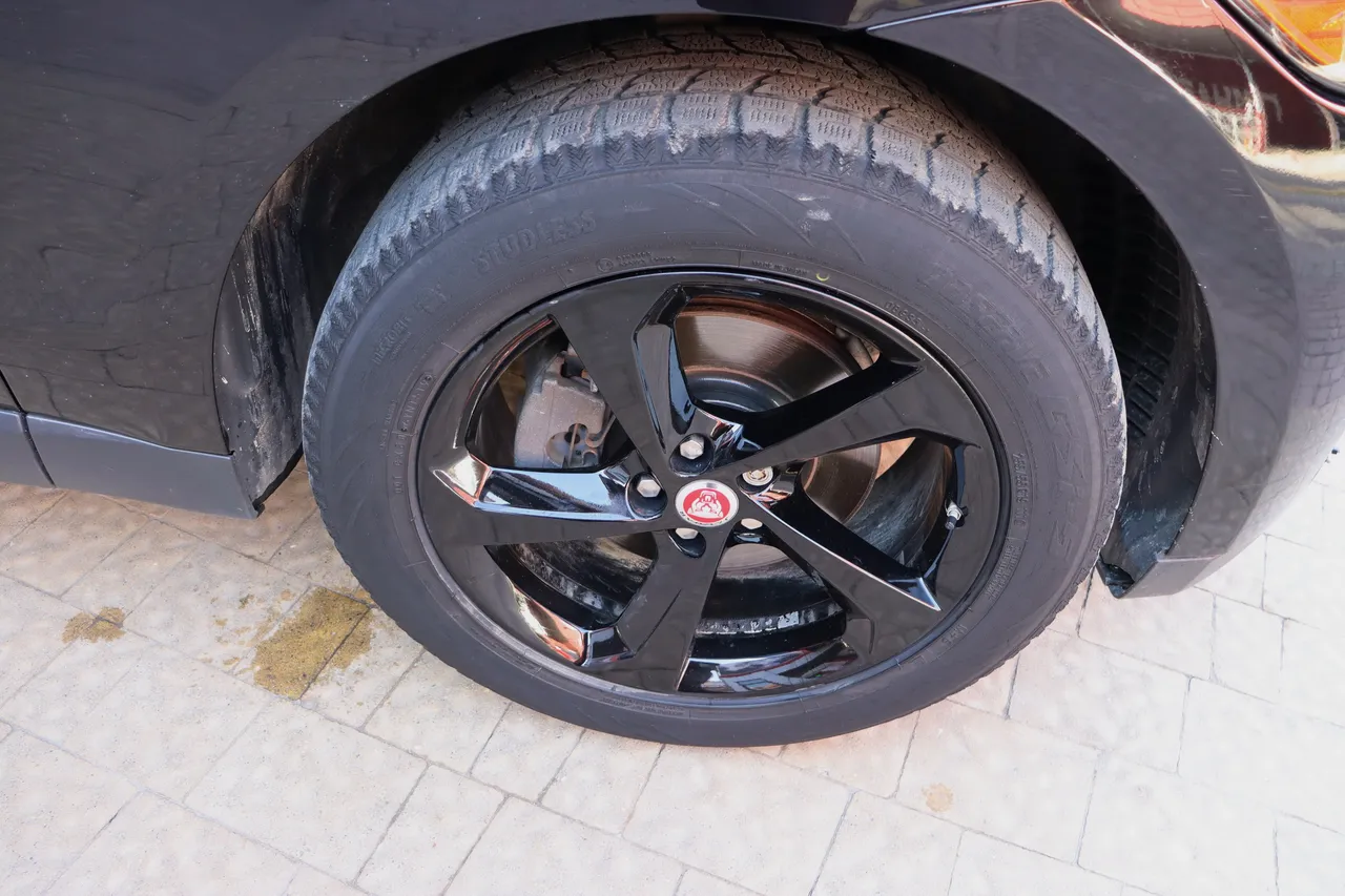 Jaguar F-Pace - фото 5