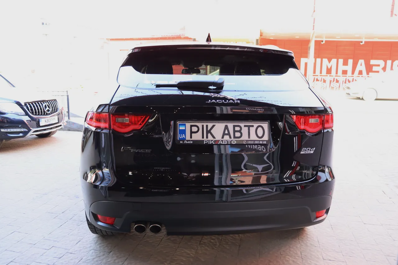 Jaguar F-Pace - фото 7
